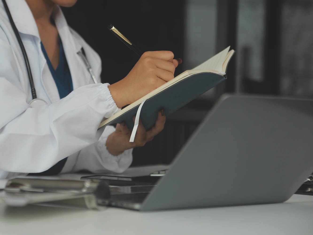 Fertility doctor in Edmonds